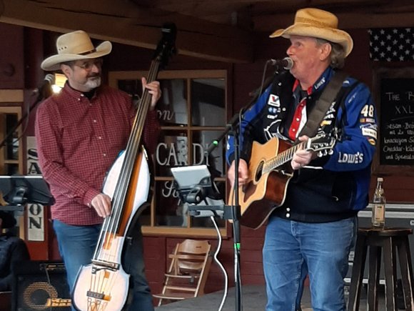 Travis Truitt's Road Show