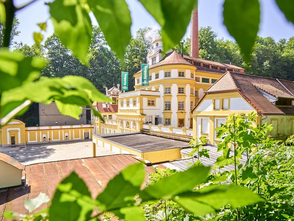 Außenansicht der Brauerei Hacklberg
