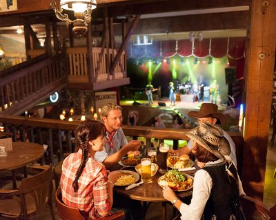 Restaurants & Bars