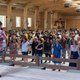 viele Personen beim Line Dance Tanzkurs