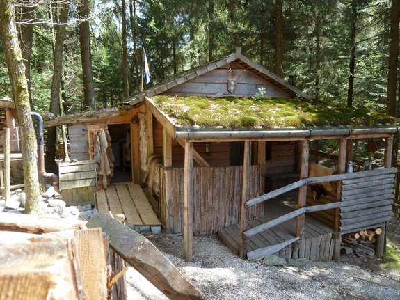 Claim 19 des Authentikbereichs in Pullman City Rustikale Authentik-Hütte im Wald